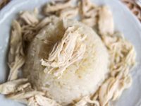 狗狗一天可以吃多少米饭和鸡胸肉?(狗狗鸡肉饭的配比及做法)