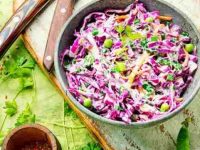 狗狗可以吃卷心菜吗?吃卷心菜的好处和坏处有哪些