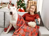 15部适合和狗狗一起观看的节日电影