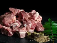狗可以吃山羊肉吗?山羊肉对狗安全吗?