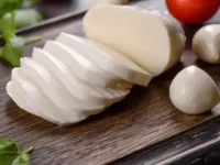 狗狗可以吃马苏里拉奶酪吗?马苏里拉奶酪有什么营养?